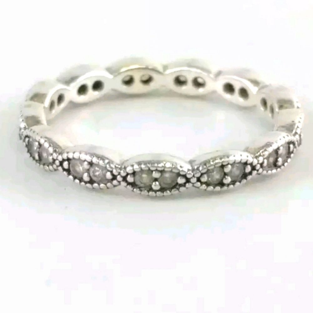 Authentic Pandora shimmering leaves vintage ring 5.25